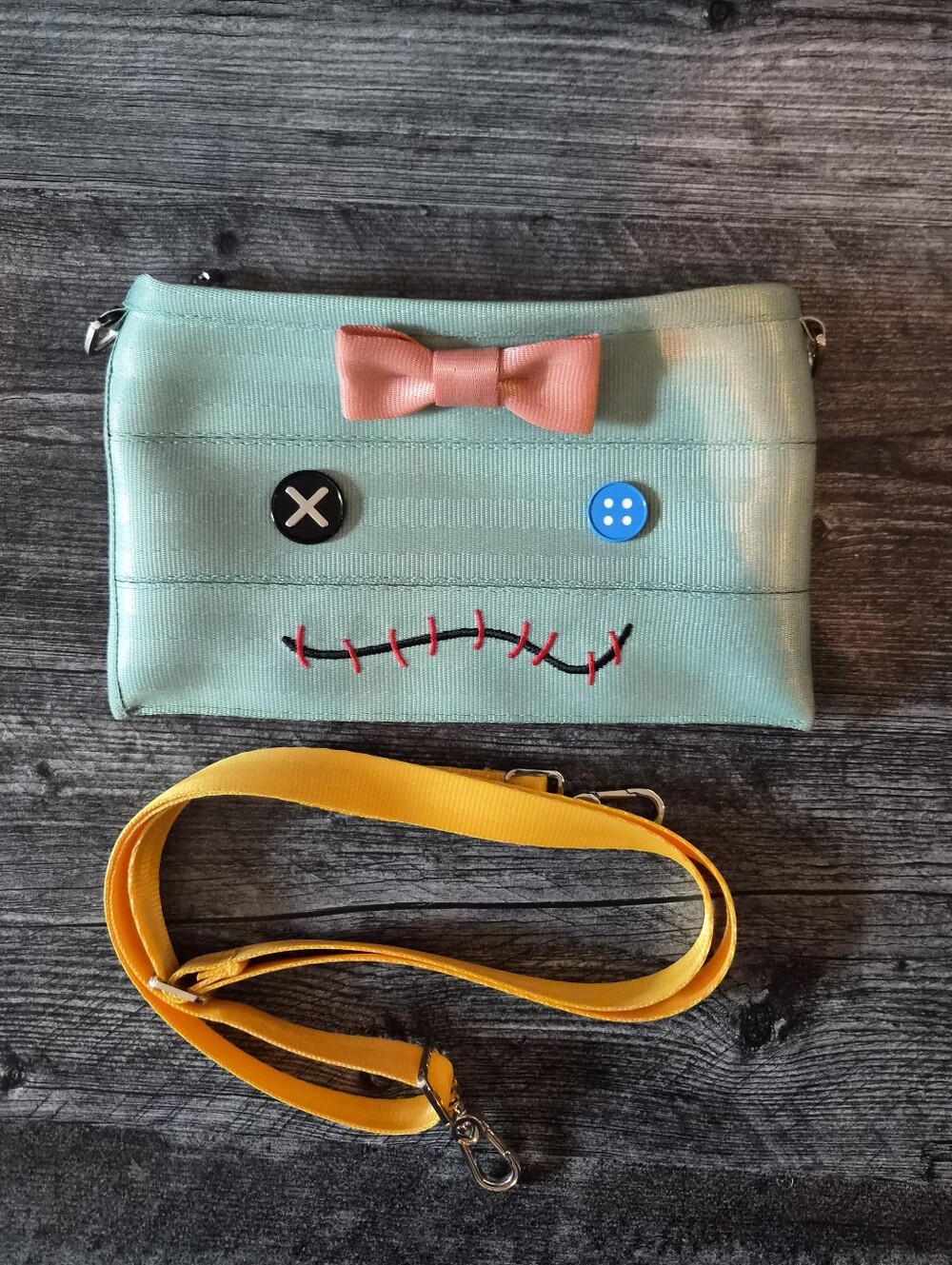 disney x harveys scrump crossbody